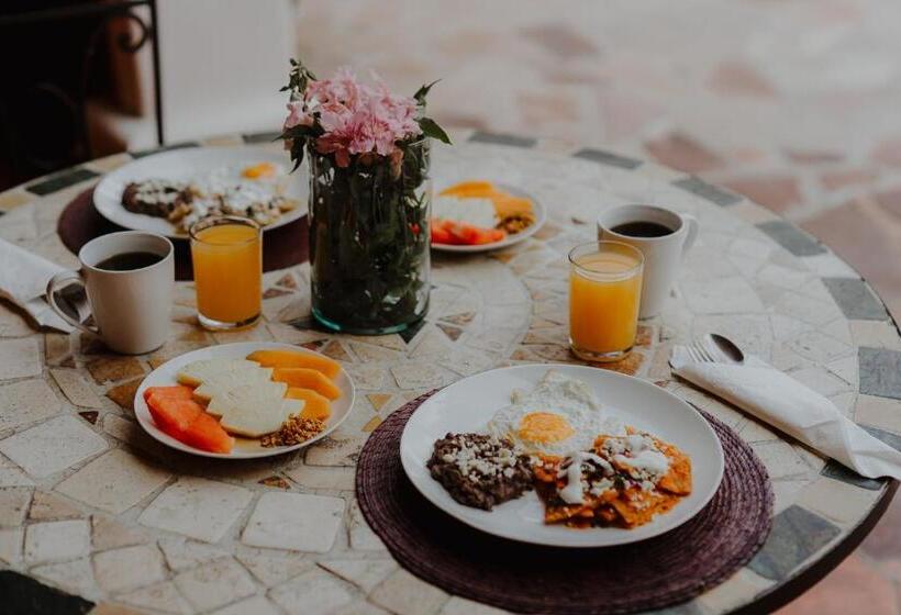 هتل Hacienda La Cieneguita