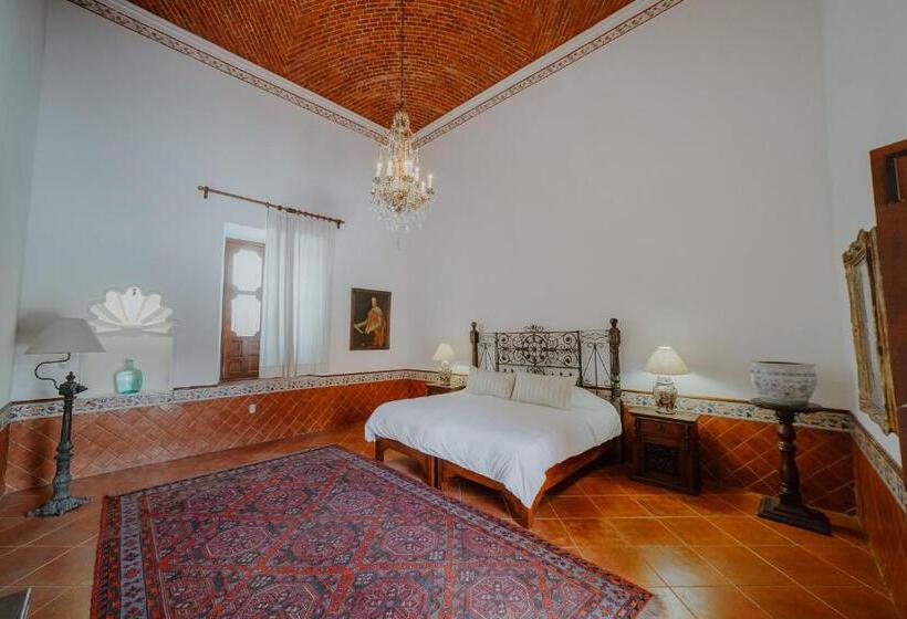 هتل Hacienda La Cieneguita