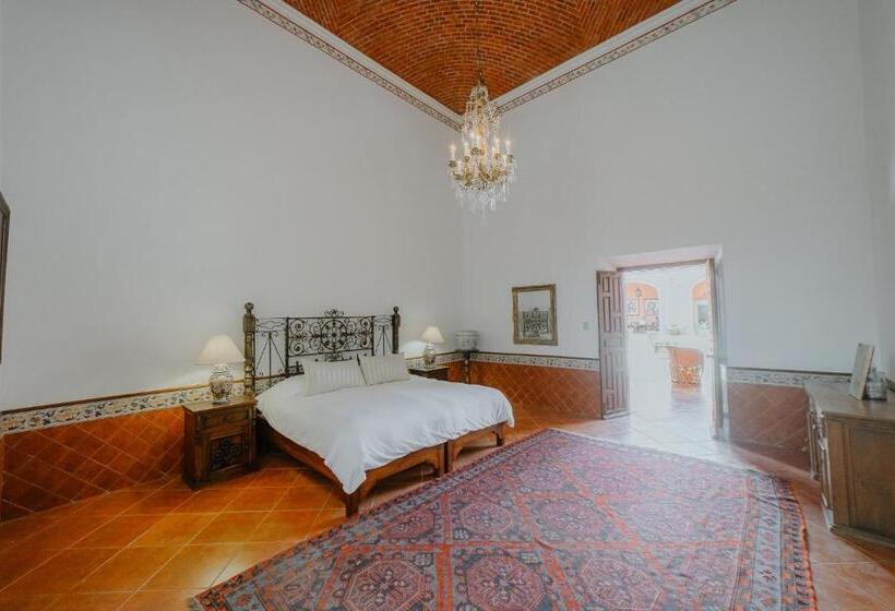 هتل Hacienda La Cieneguita