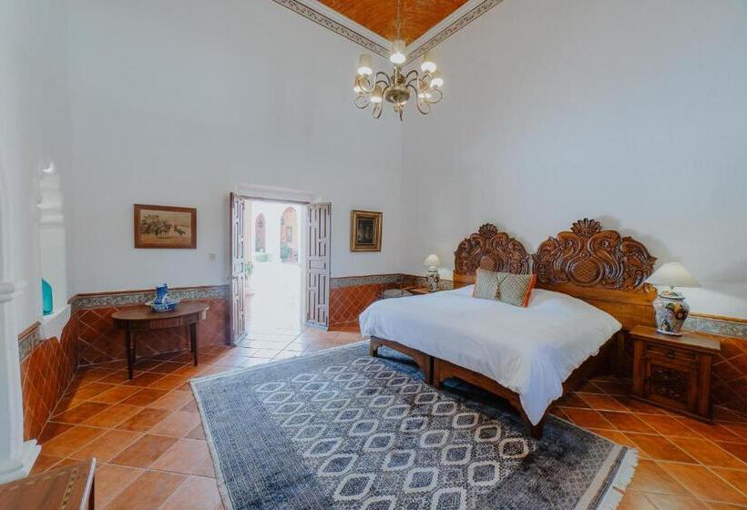 هتل Hacienda La Cieneguita