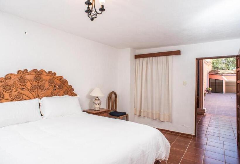 هتل Hacienda La Cieneguita