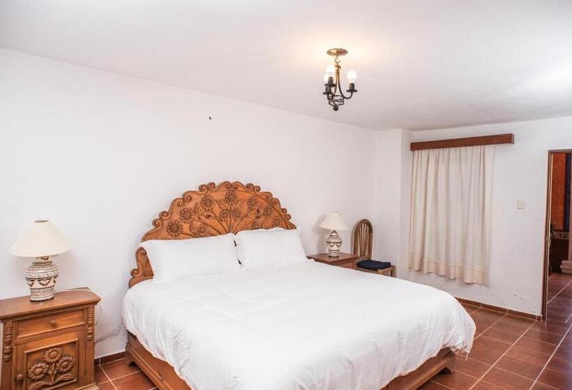 هتل Hacienda La Cieneguita