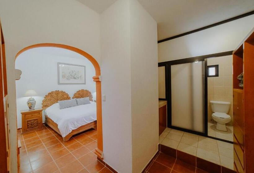 هتل Hacienda La Cieneguita