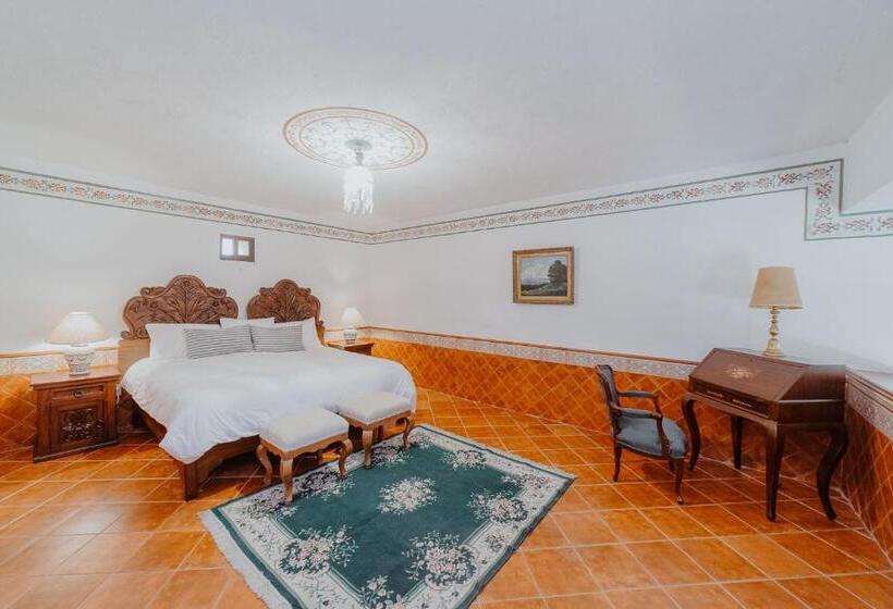 هتل Hacienda La Cieneguita