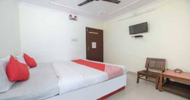 Hotel Oyo Flagship 80754  Silver Point