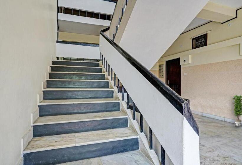 Hotell Spot On Thomsun Inn