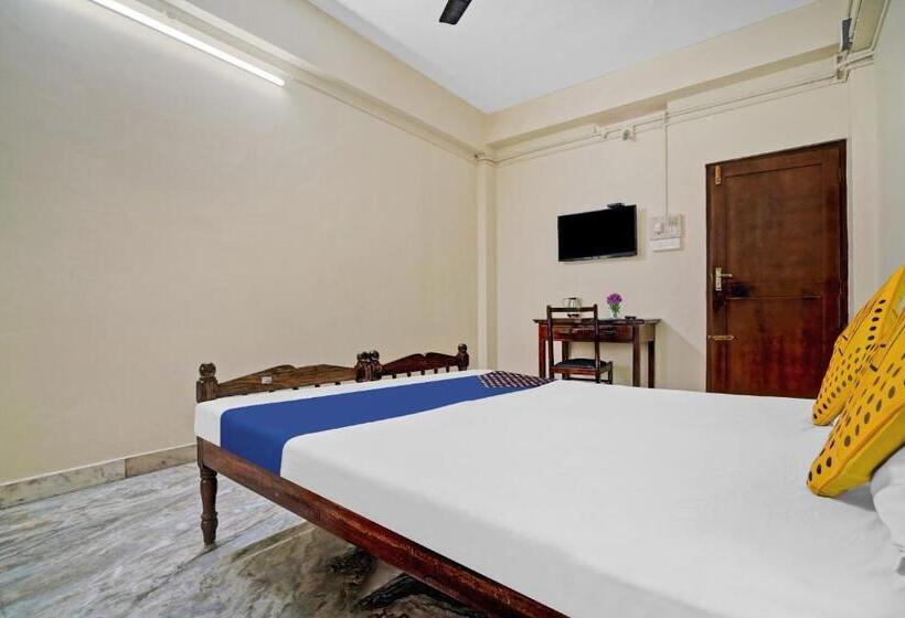 Hotell Spot On Thomsun Inn