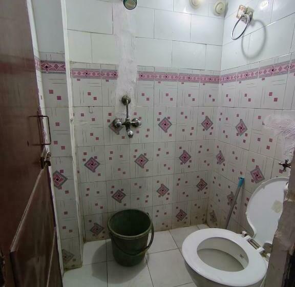 פנסיון India Inn