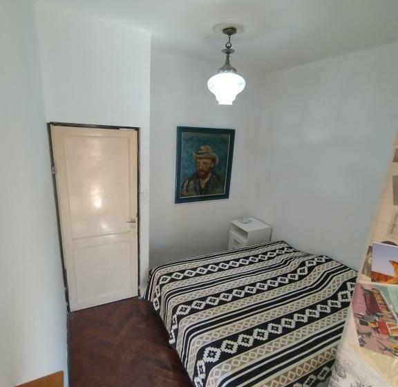 هاستل Casa De Papel