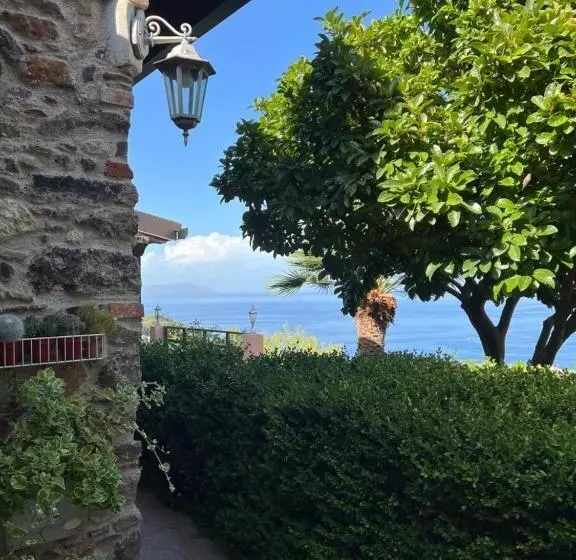 ベッドアンドブレックファースト A Casa Di Matilde