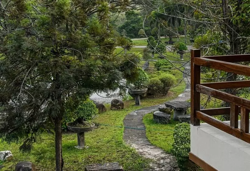 ホテル Suanphung Bonsai Village