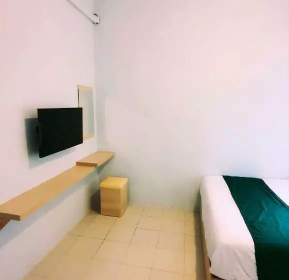 ペンション Homestay 81 Batu Batam