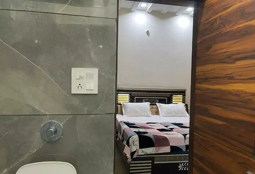 Majatalo Homestay Comforts 500m From Amritsar Airport