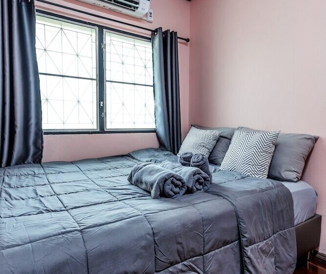 هاستل Baan Mee Suk Ayutthaya