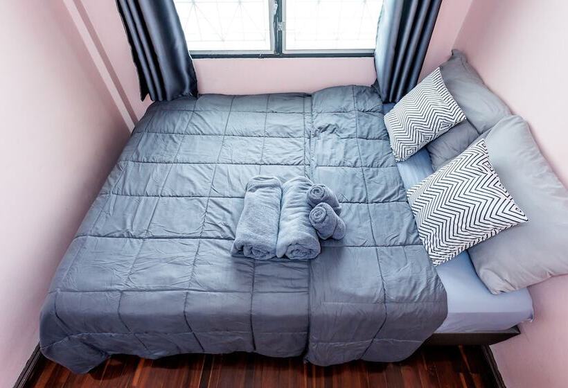 هاستل Baan Mee Suk Ayutthaya