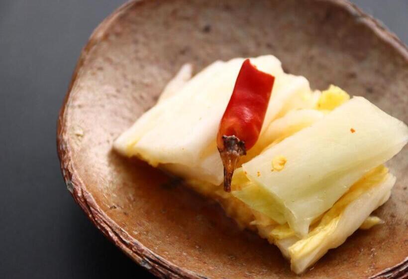 مبيت وإفطار Bandai