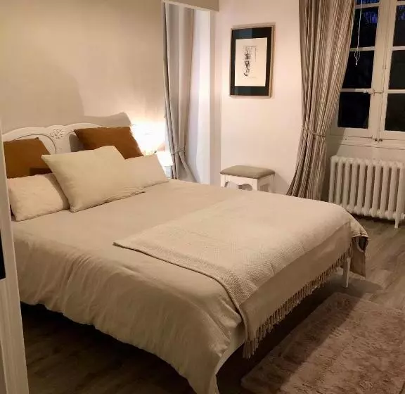 Aamiaismajoitus (B&B) Domaine De Belisle