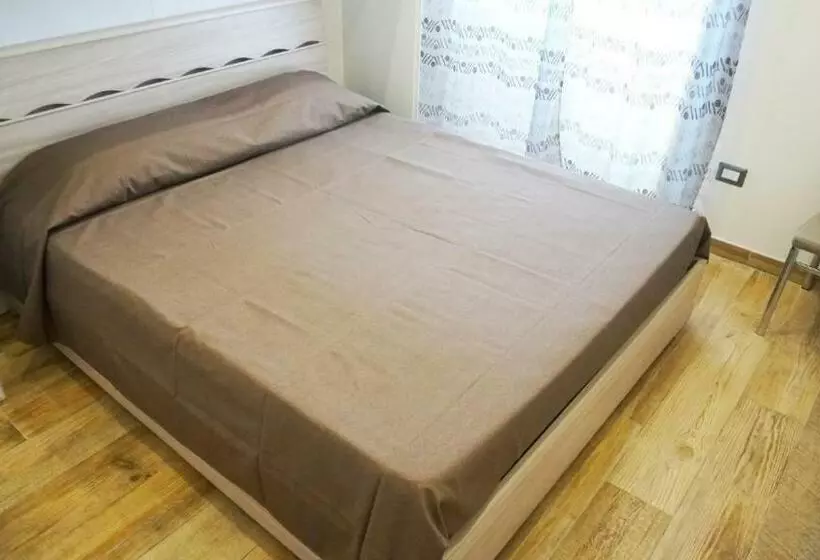 تختخواب و صبحانه Le Scalette
