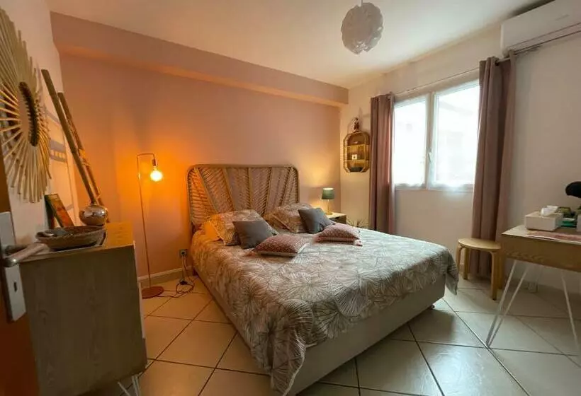 تختخواب و صبحانه Mon Ti Kaz Mon Ti Bonheur