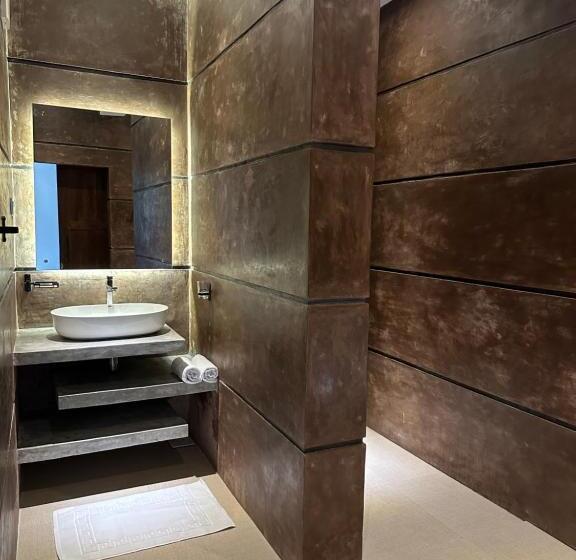 فندق Ami Mirissa