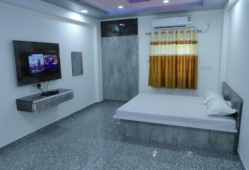 Hotel Shri Balaji, Baramati