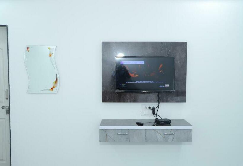 Hotel Shri Balaji, Baramati