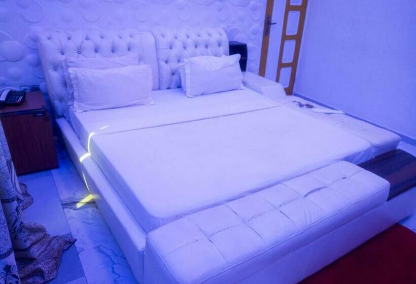 هتل Tour Eiffel Hôtel