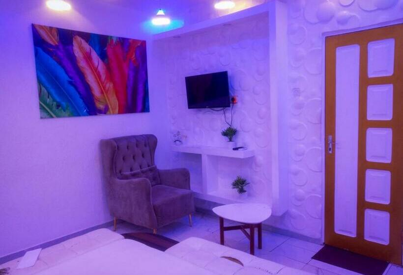 هتل Tour Eiffel Hôtel