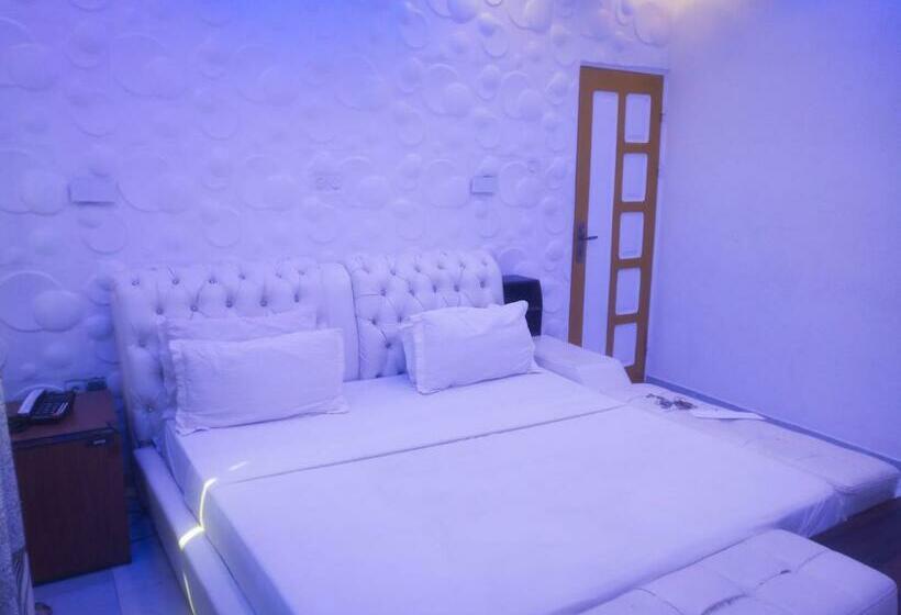 هتل Tour Eiffel Hôtel