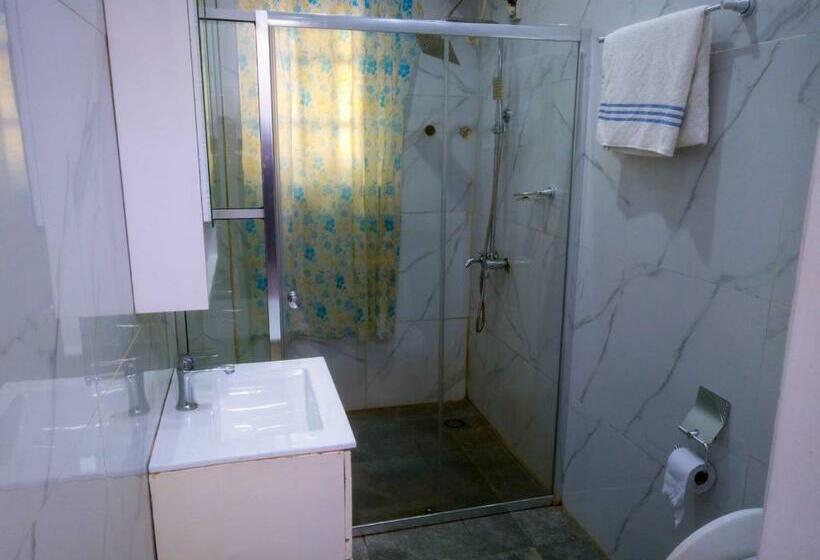 هتل Tour Eiffel Hôtel