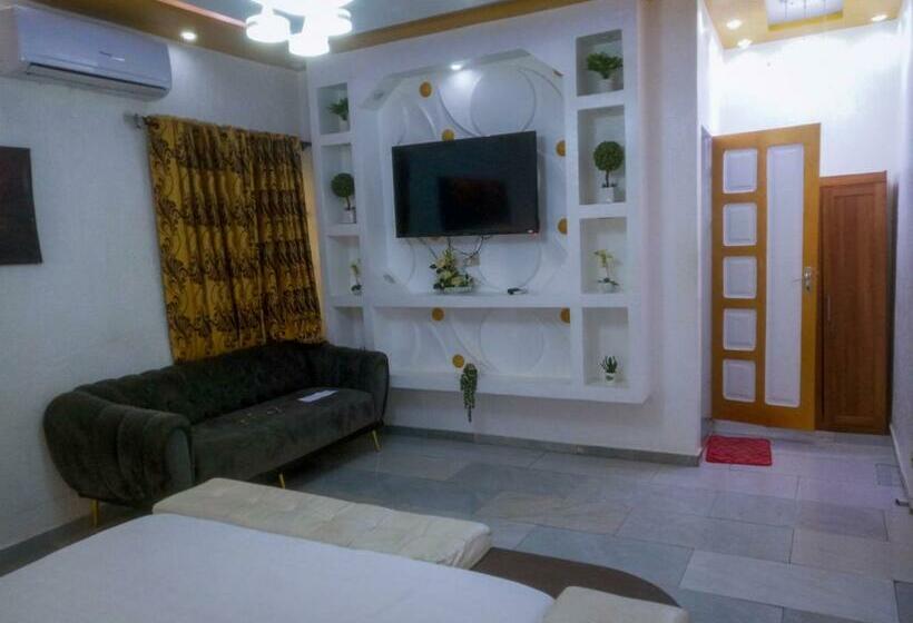 هتل Tour Eiffel Hôtel