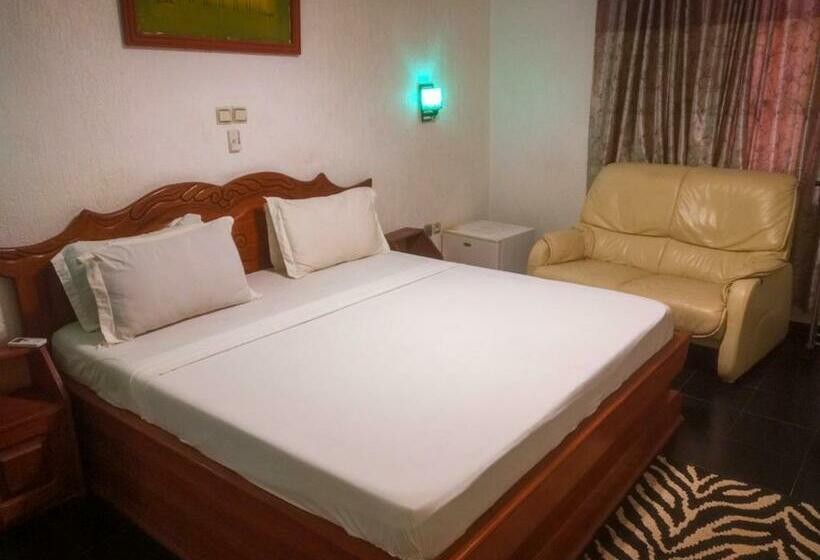 هتل Tour Eiffel Hôtel