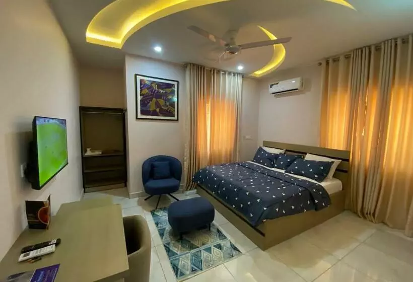 پانسیون C7 Hazelwood Residence & Suites