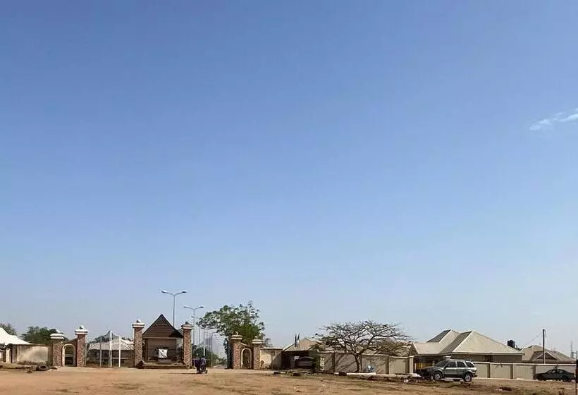 پانسیون C7 Hazelwood Residence & Suites