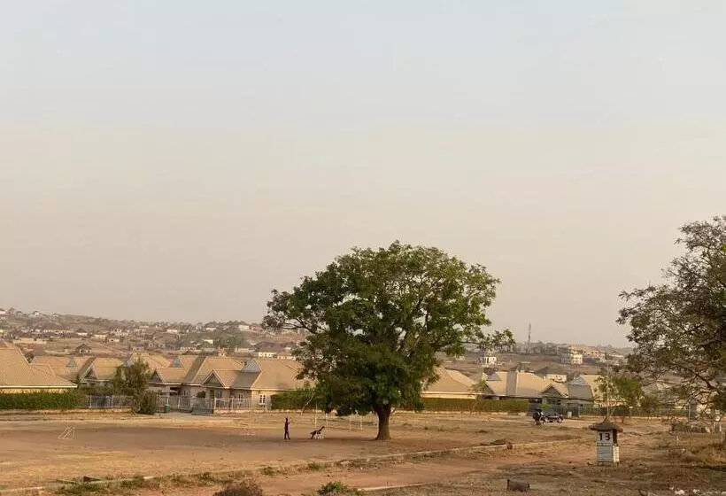 پانسیون C7 Hazelwood Residence & Suites