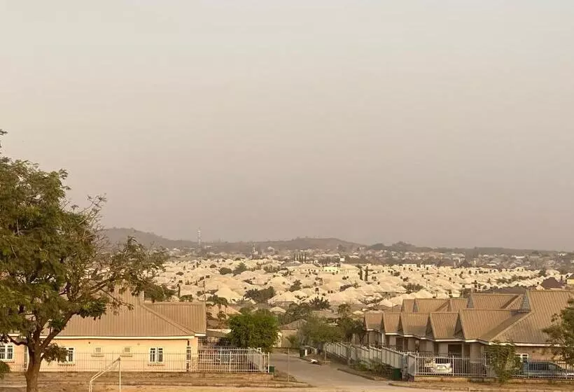 پانسیون C7 Hazelwood Residence & Suites