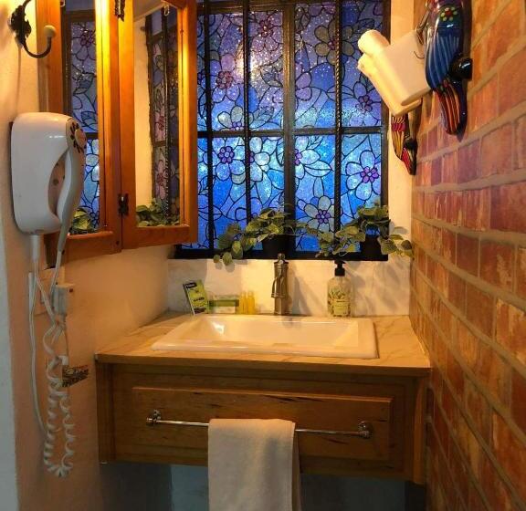 پانسیون La Adornada