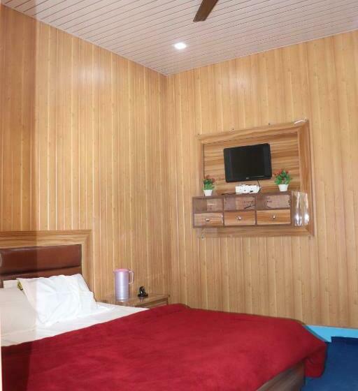 פנסיון Shri Ganga River View Rutu Guest House