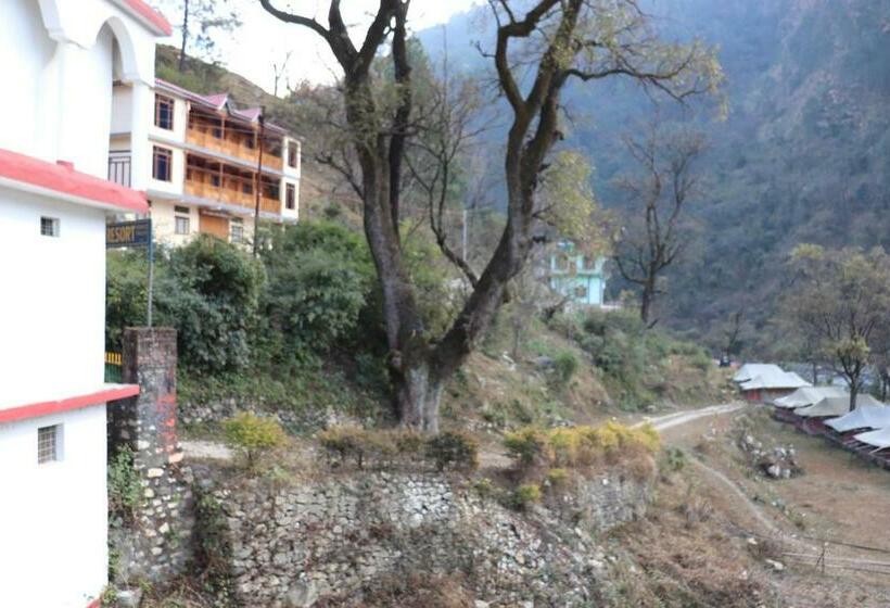 פנסיון Shri Ganga River View Rutu Guest House