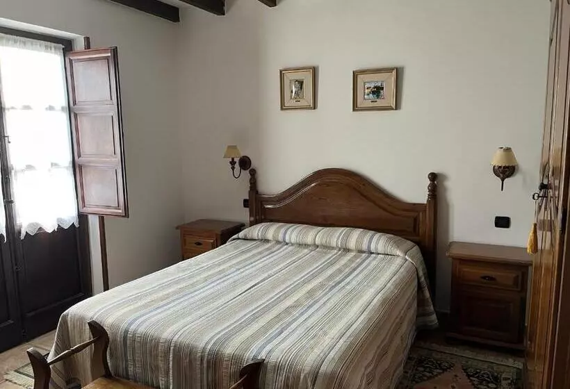 هاستل Posada San Tirso