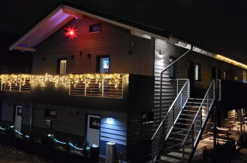 Appartementhaus Am Kornfeld 10 Apartments, 40 Betten, Raucher Balkon, Waschraum