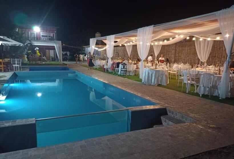 Bed & Breakfast Hospedaje & Casa Playa Aurora