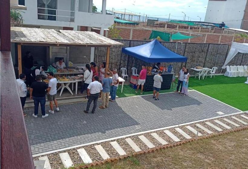 Bed & Breakfast Hospedaje & Casa Playa Aurora