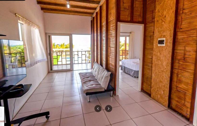 Bed & Breakfast Hospedaje & Casa Playa Aurora