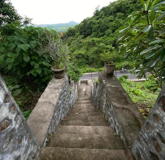 בית מלון כפרי Ara Artati Lombok Bungalows And Restaurant