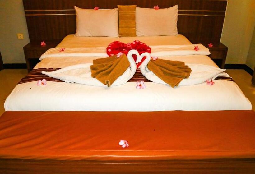 בית מלון כפרי Ara Artati Lombok Bungalows And Restaurant