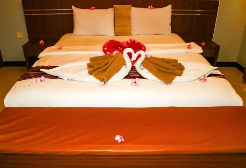 ホテル Ara Artati Lombok Bungalows And Restaurant