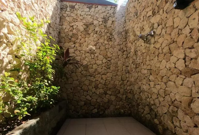 هتل Penida Hills
