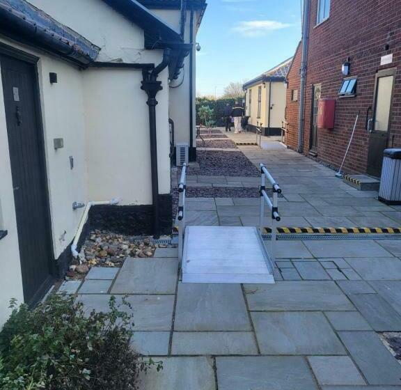 Отель Watton Vibe