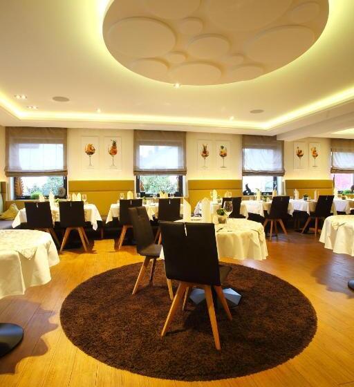 בית מלון כפרי Weingut Matthias Dostert / Culinarium